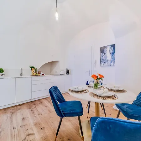 Smile Apartments 